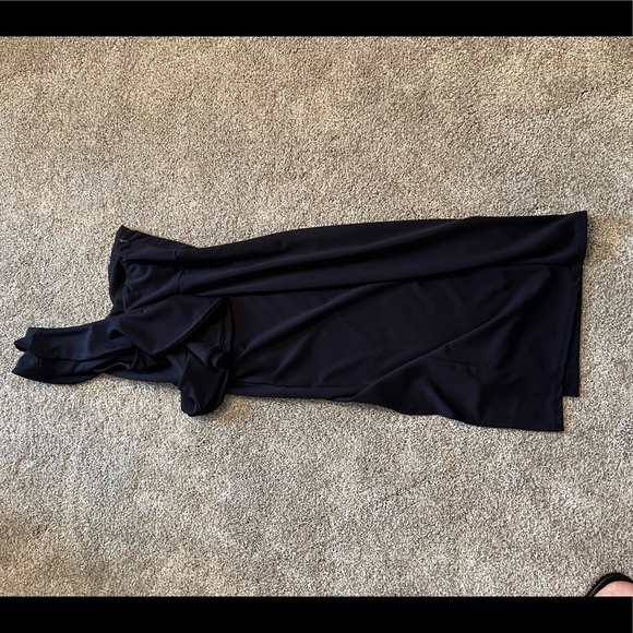 One shoulder ruffle Midi navy dress. Size small. Leg slit. - Picture 6 of 10